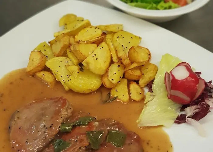 بيت ضيافة Toscana Restaurant And