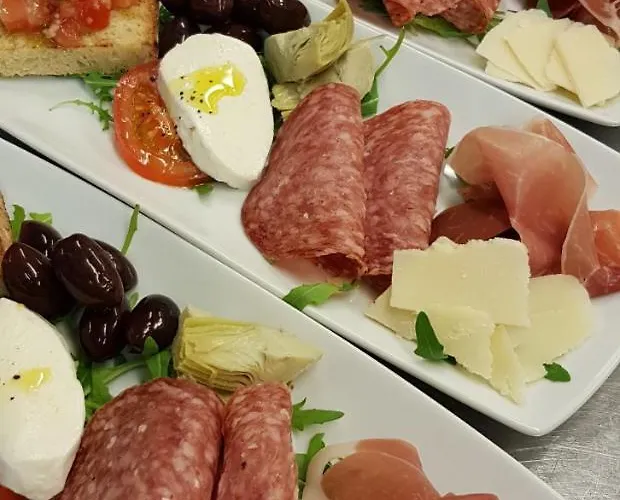 Toscana Restaurant And 2*